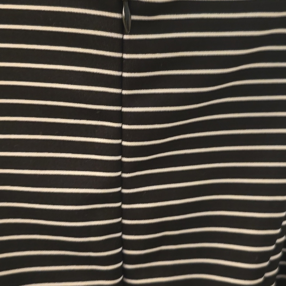 Mi Ami Black and White Striped Dress With Pockets, Size S (0816) - Picture 4 of 8